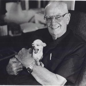 Arthur C Clarke with his beloved Chihuahua Pepsi, circa 2001